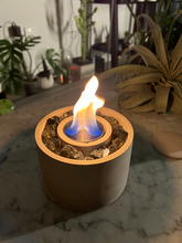 Load image into Gallery viewer, Sunset Cement Fire PIt
