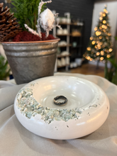 Load image into Gallery viewer, Donut Concrete with Marble Chips Jewelry Tray
